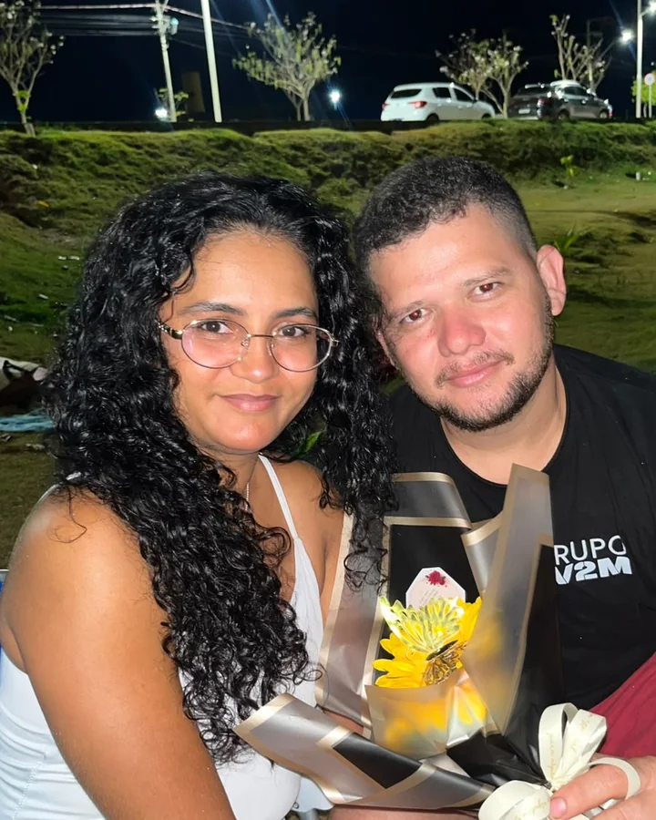 Entrega de presente para casal em Canaã dos Carajás