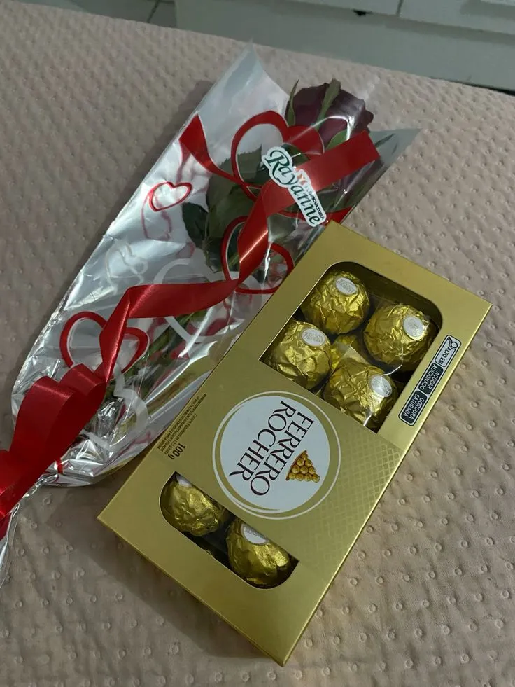 Buquê com caixa de Ferrero Rocher para presente em Canaã dos Carajás