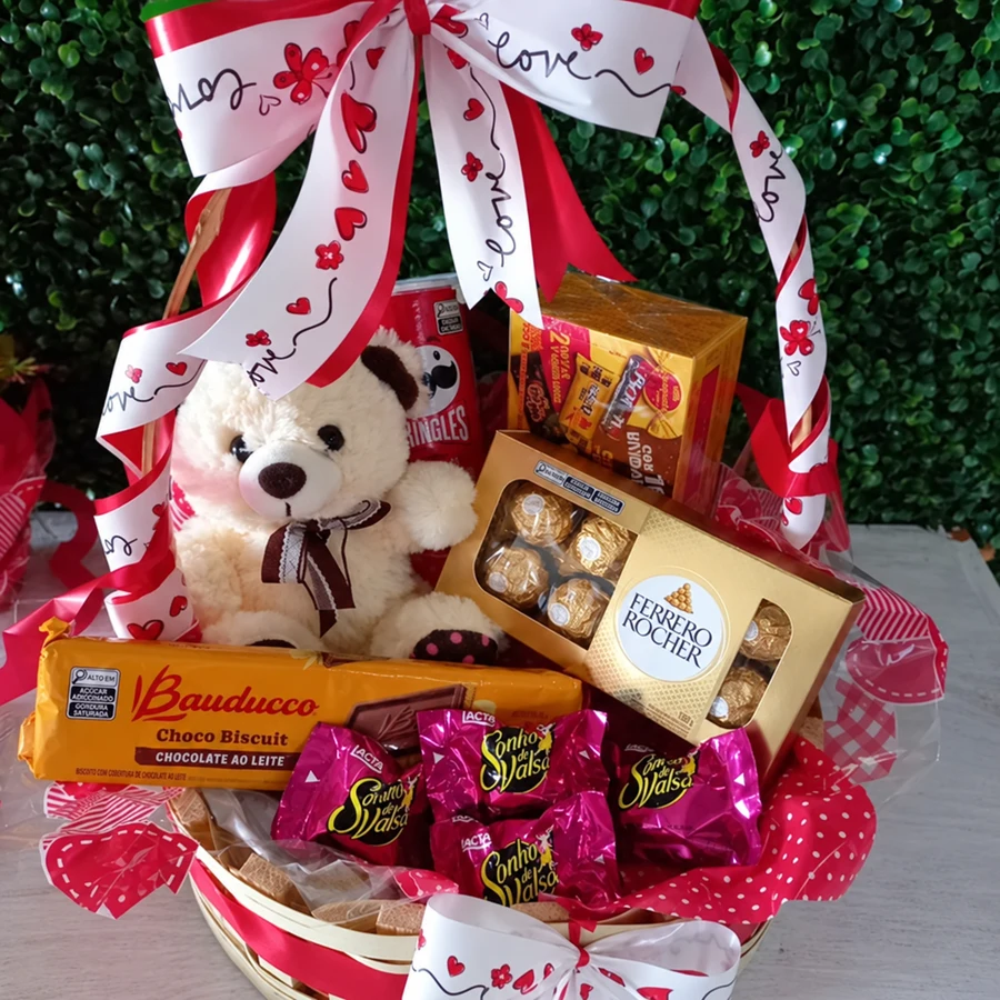 Cesta Carinho com Pelúcia e Chocolates